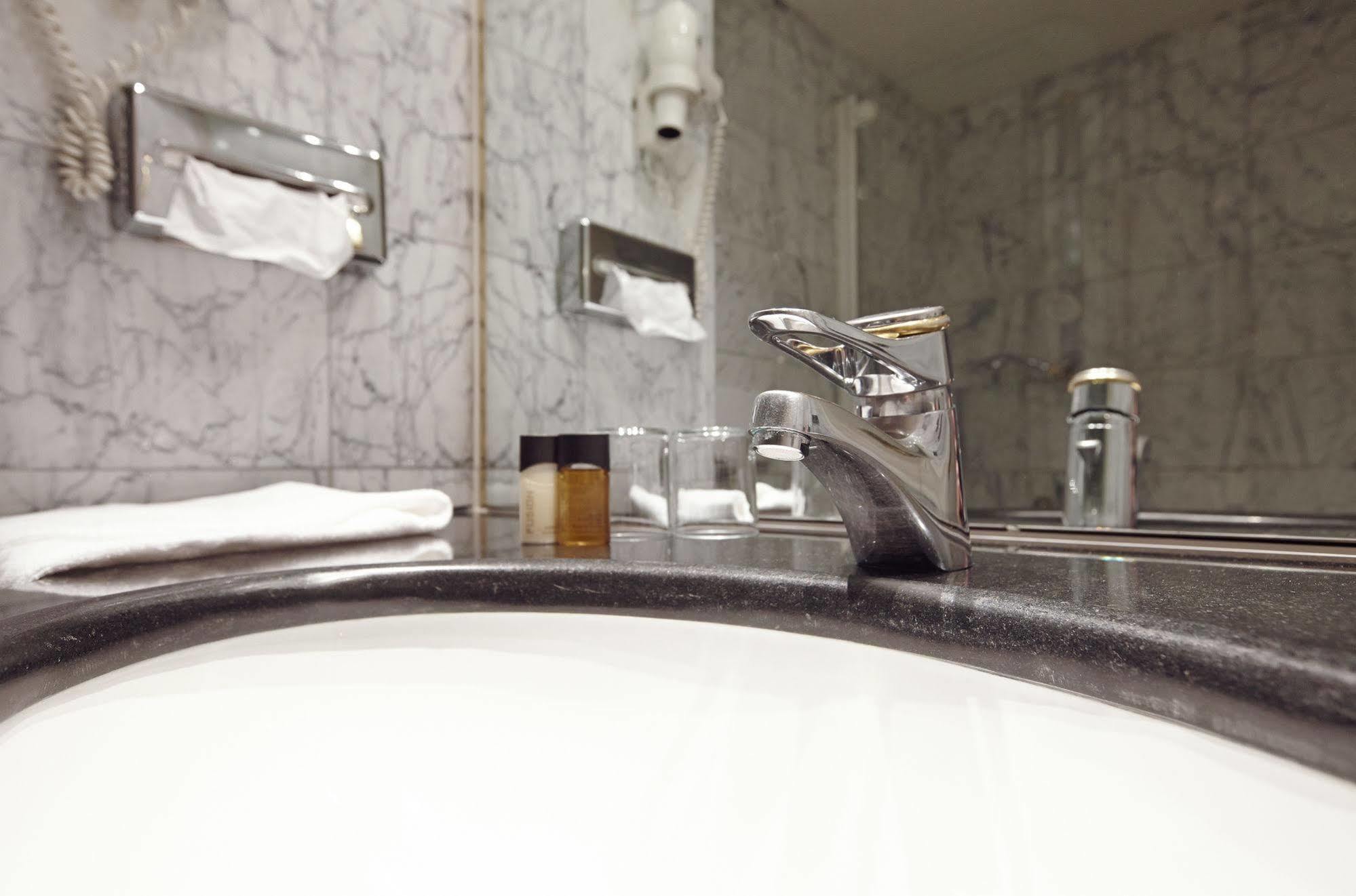 ויינגרטן Hotel Waldhorn מראה חיצוני תמונה